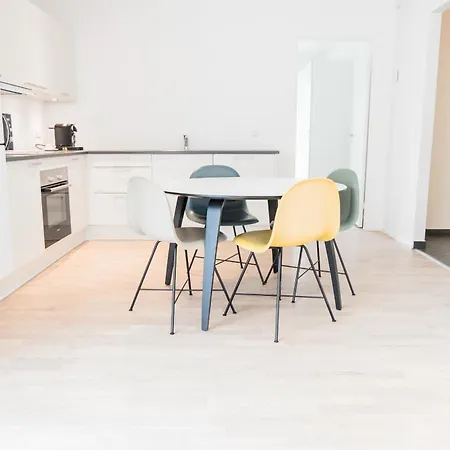 Lägenhet Spacious 1-bed W. Private Terrace Odense